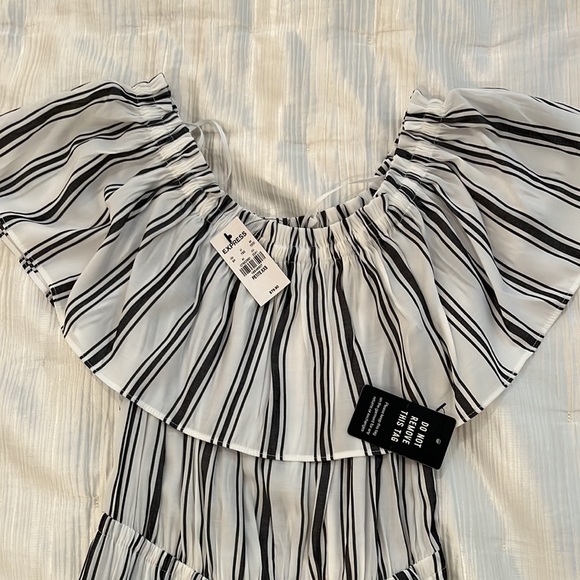 Express Maxi Dress - Picture 2 of 3